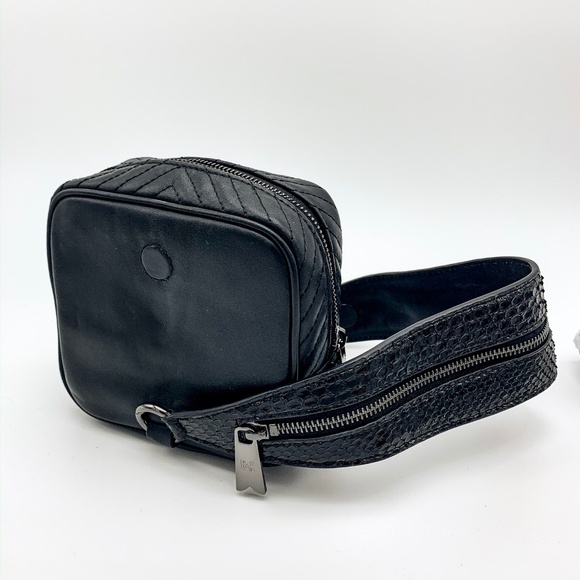 NWT HEIRLOOM Leather Python Wristlet "VERONICA" - Picture 7 of 7